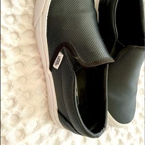 Vans perf leather slip on